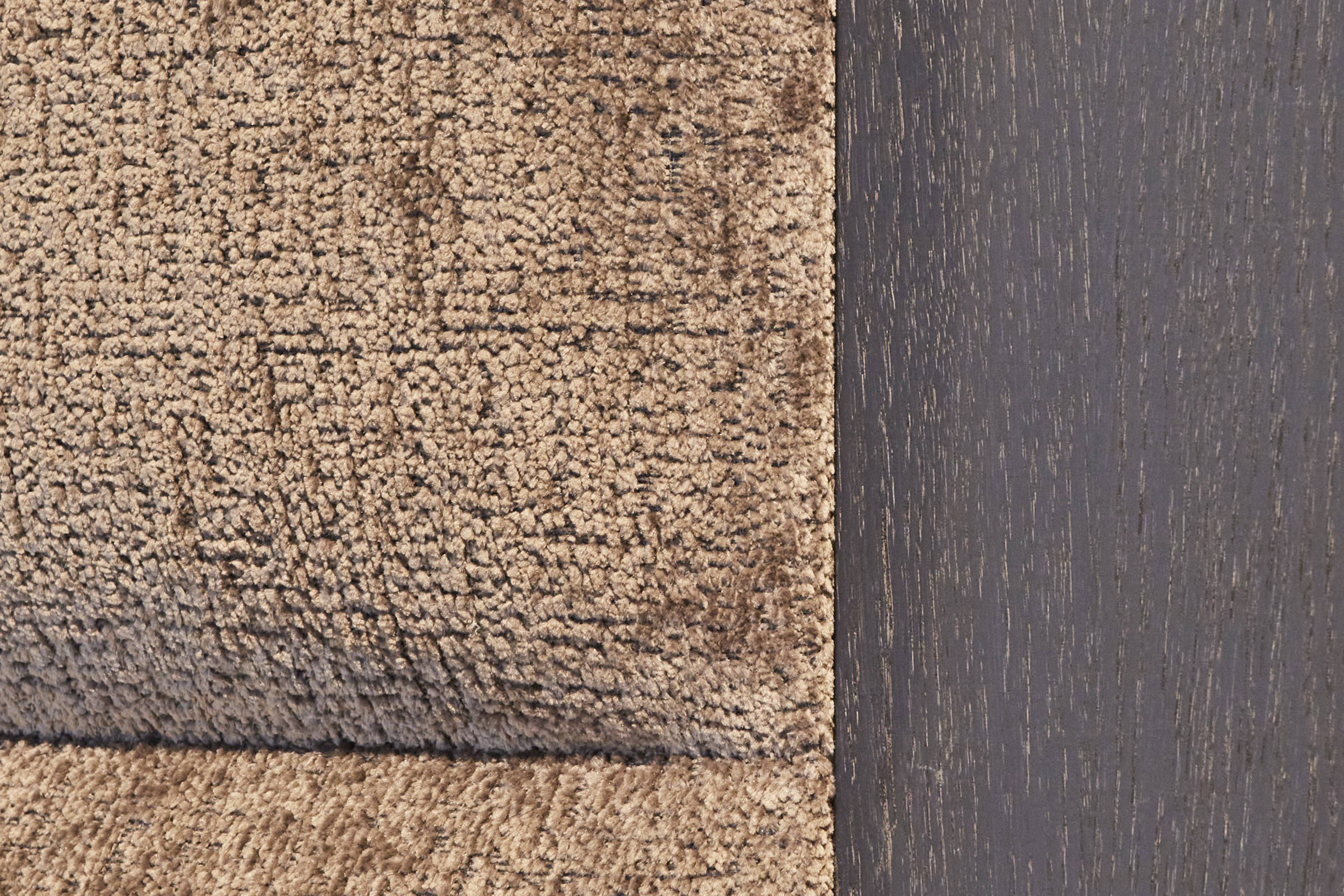 Serta Luxury boxspring - Maestro Wood